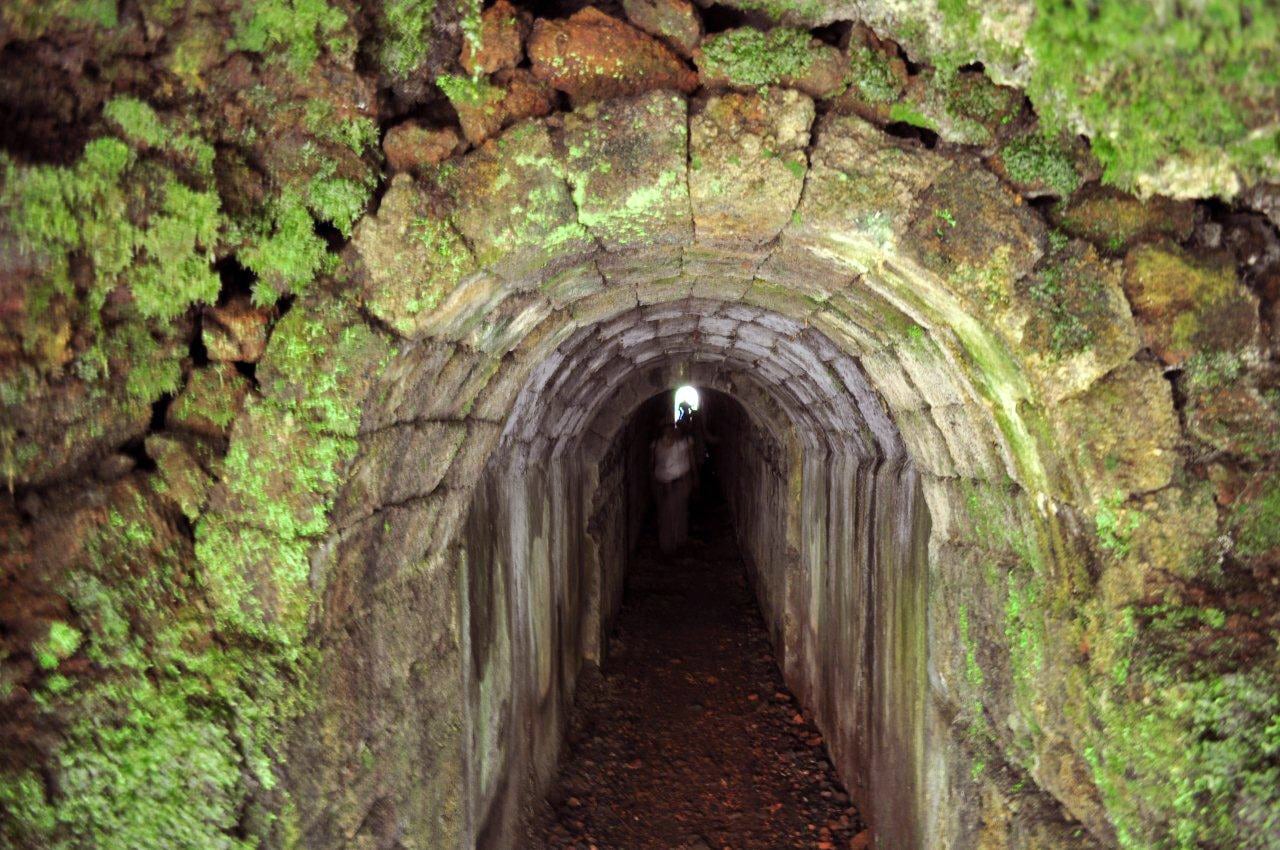 Tunnel sotto il Cabeco do Trinta