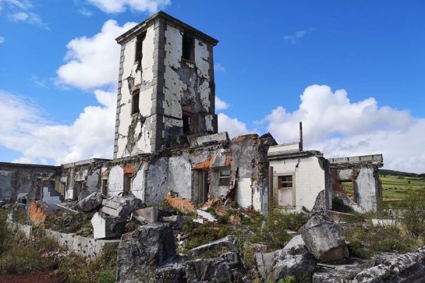 Farol da Ribeirinha, visita privata di un'intera giornata a Faial con Visitfaial